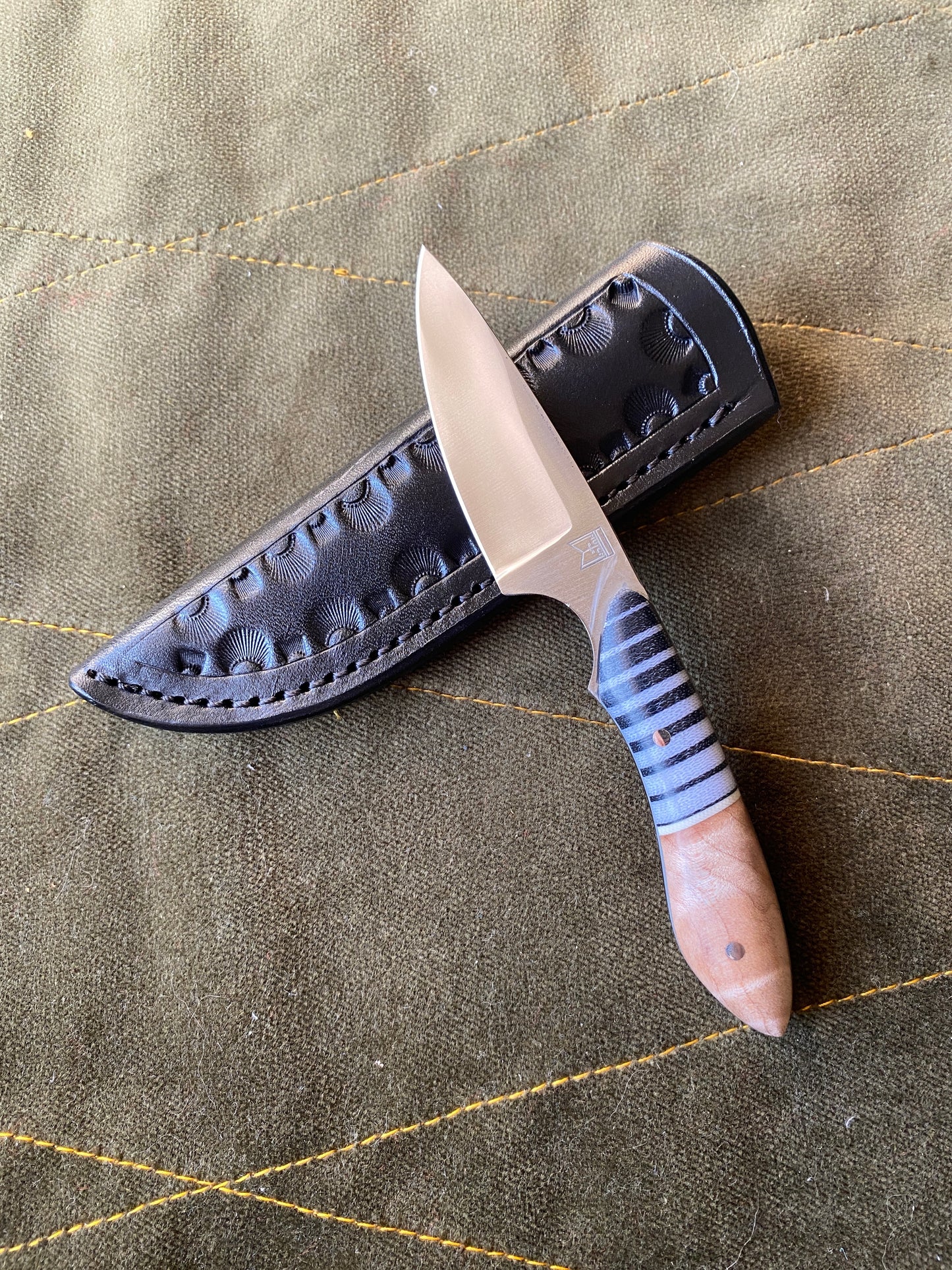 Stainless EDC fixed blade