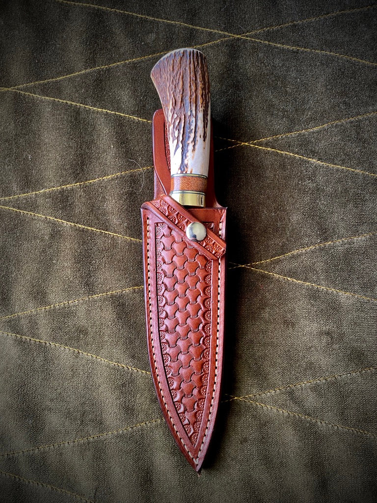 Stag Handle Hunter