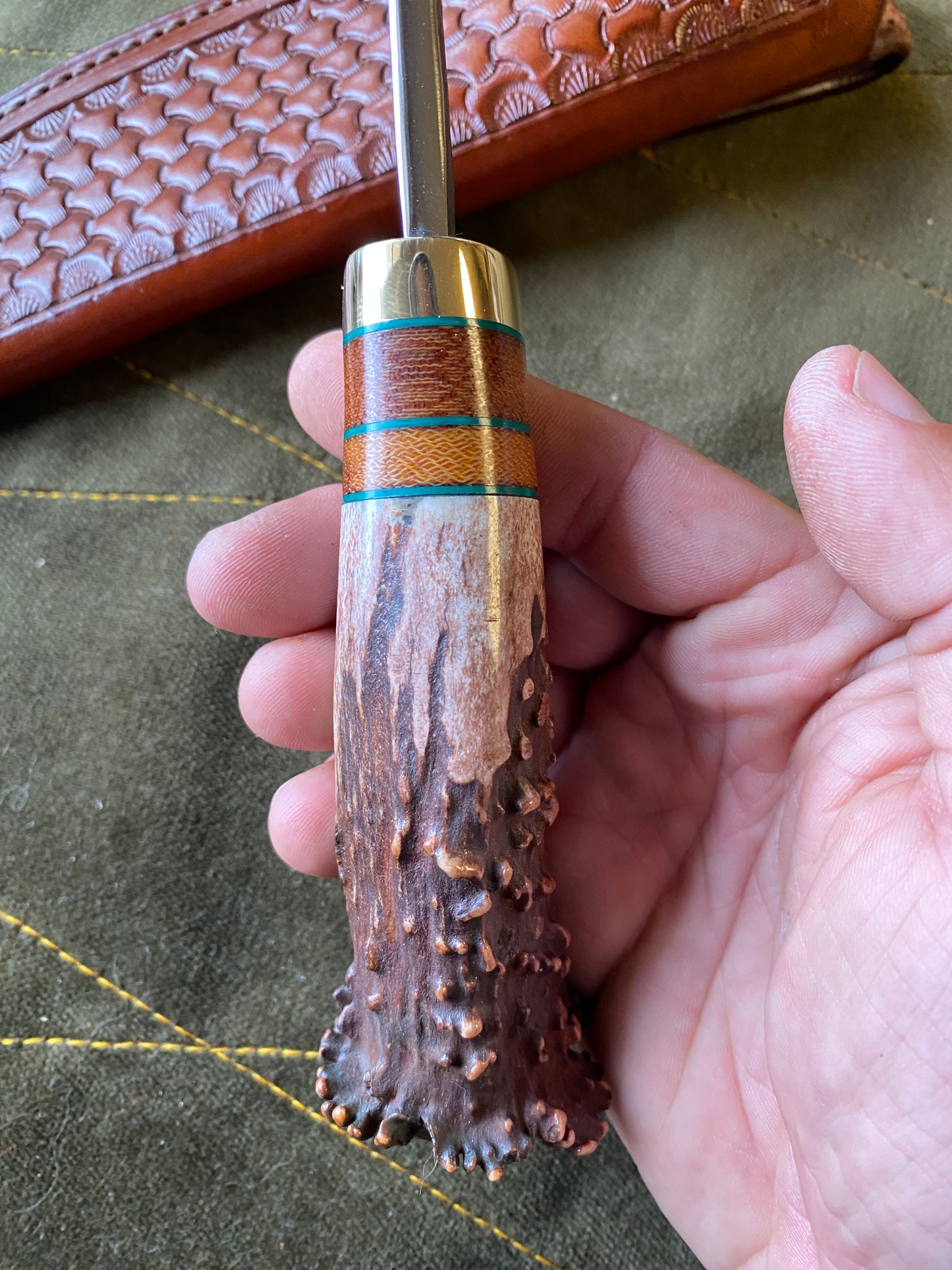 Whitetail crown skinner