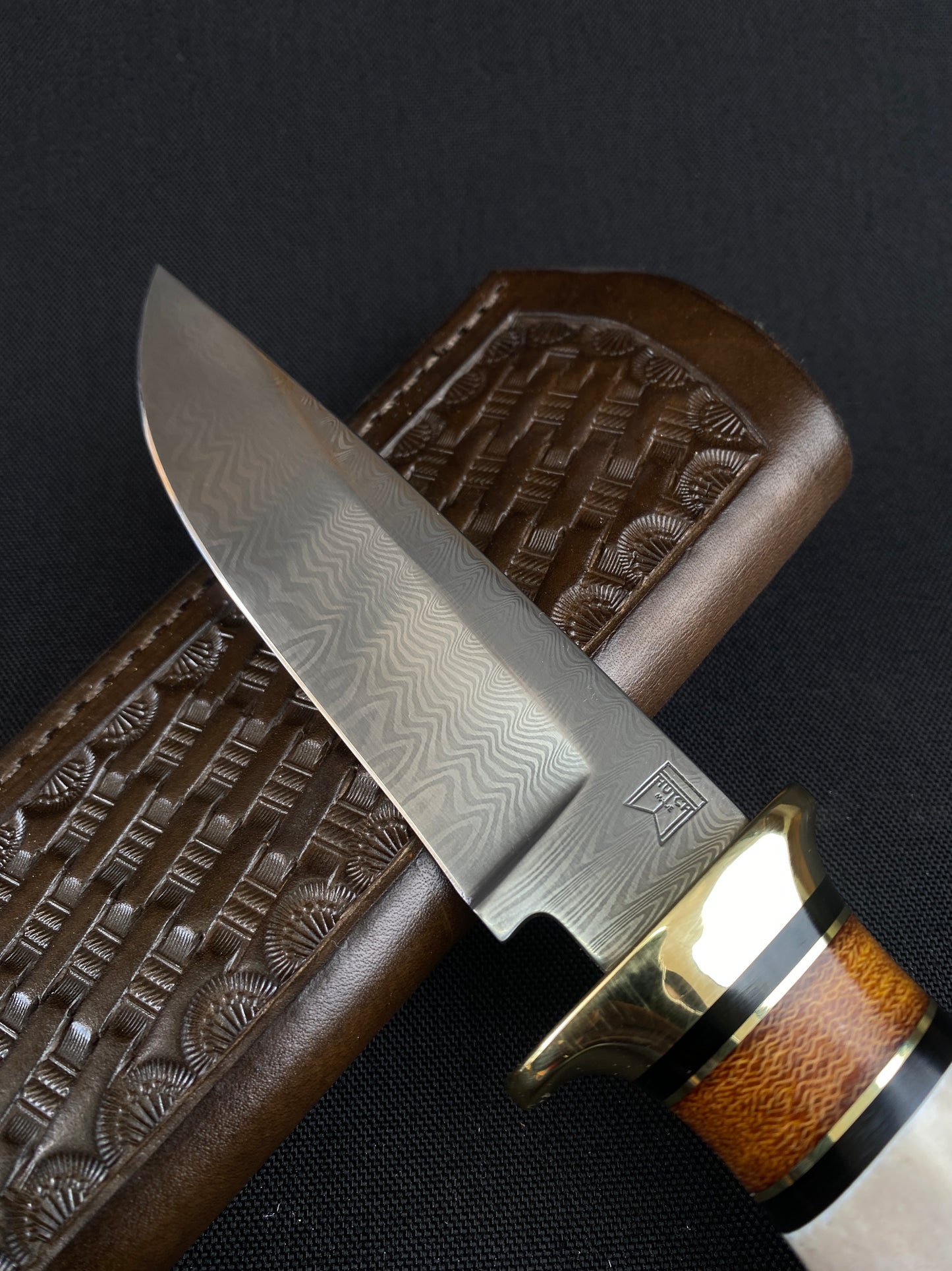 Stainless Damascus hunter
