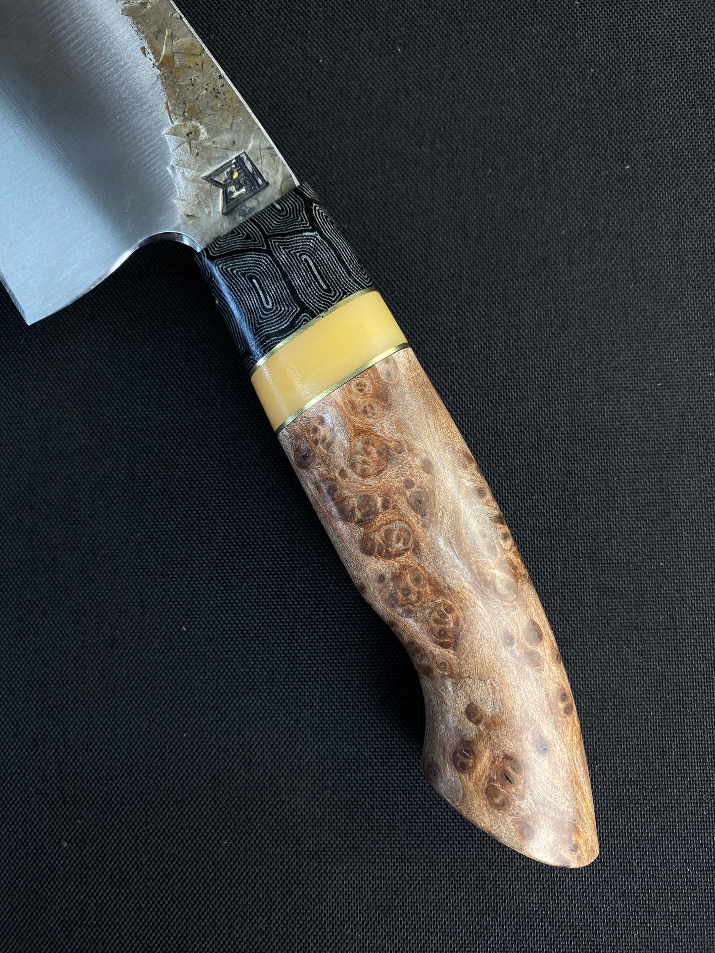 Spicy white chef with maple Burl
