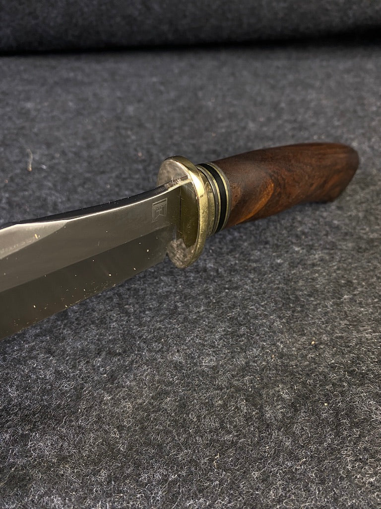 stainless fighter in desert ironwood
