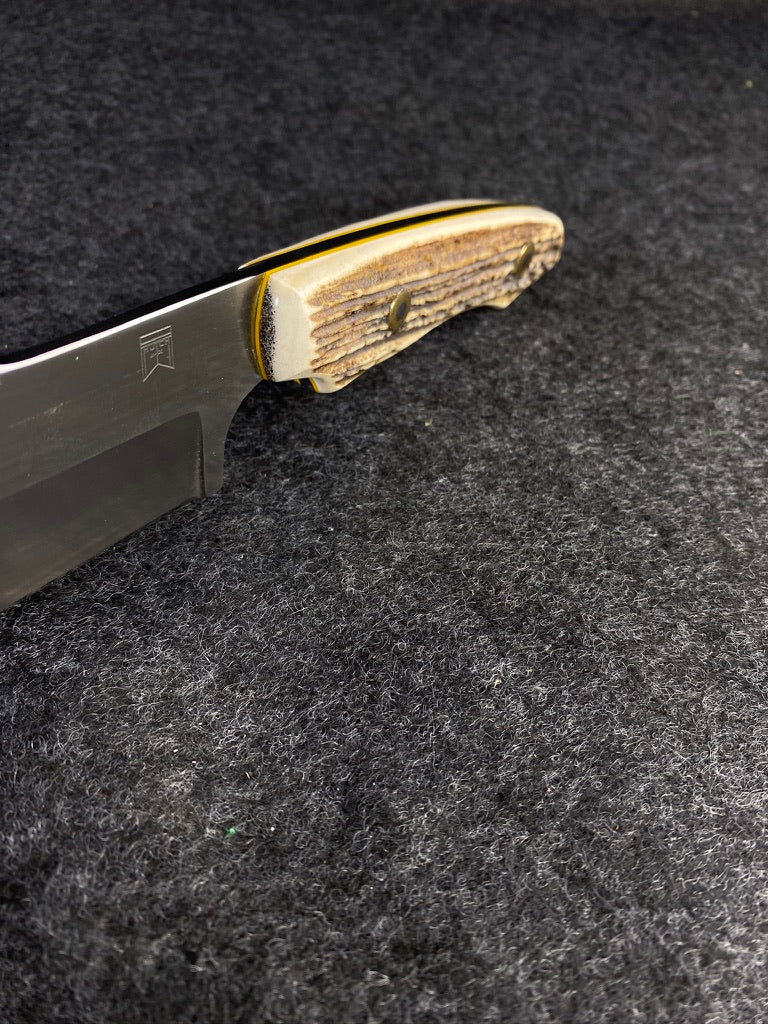 stainless red stag skinner