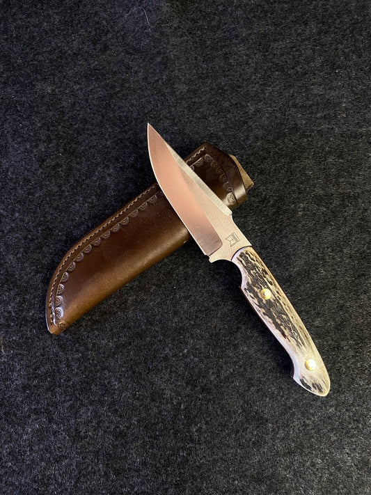 MagnaMax Hunter in Euro Red Stagg