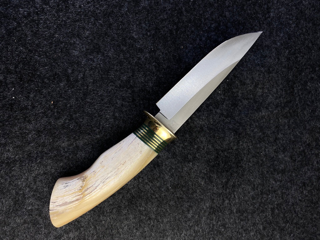 Drop point hunter with bighorn sheep