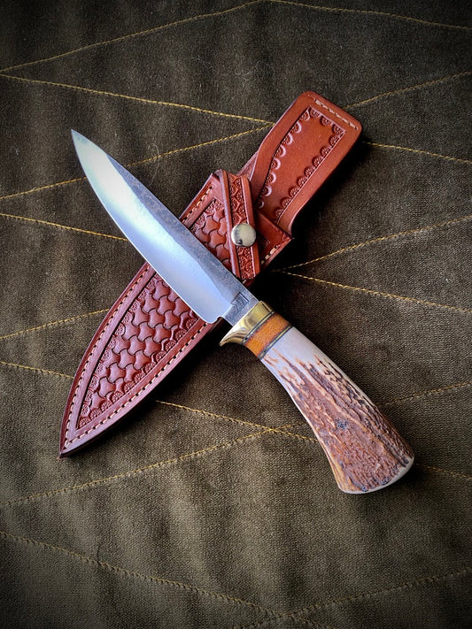Stag Handle Hunter