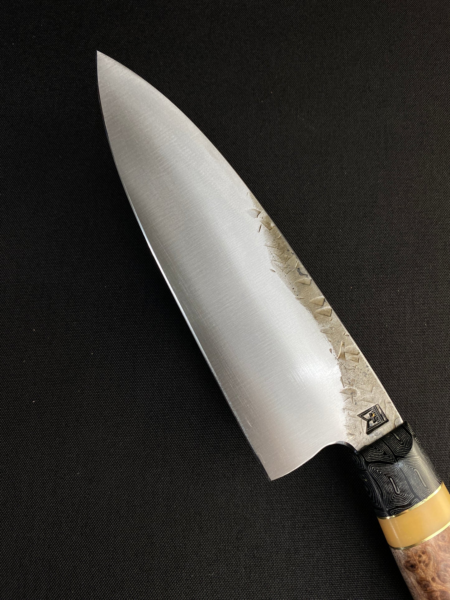 Spicy white chef with maple Burl