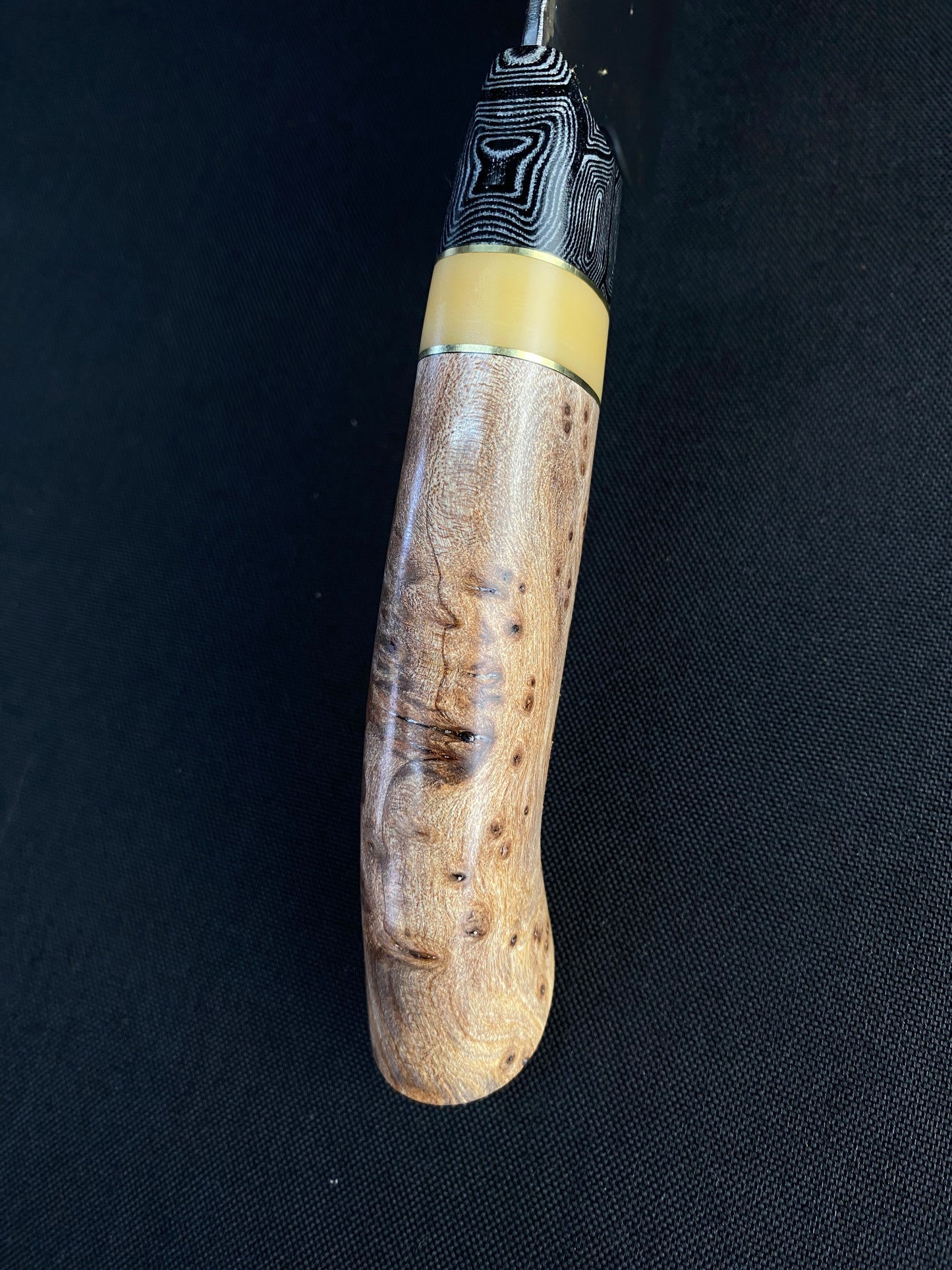 Spicy white chef with maple Burl