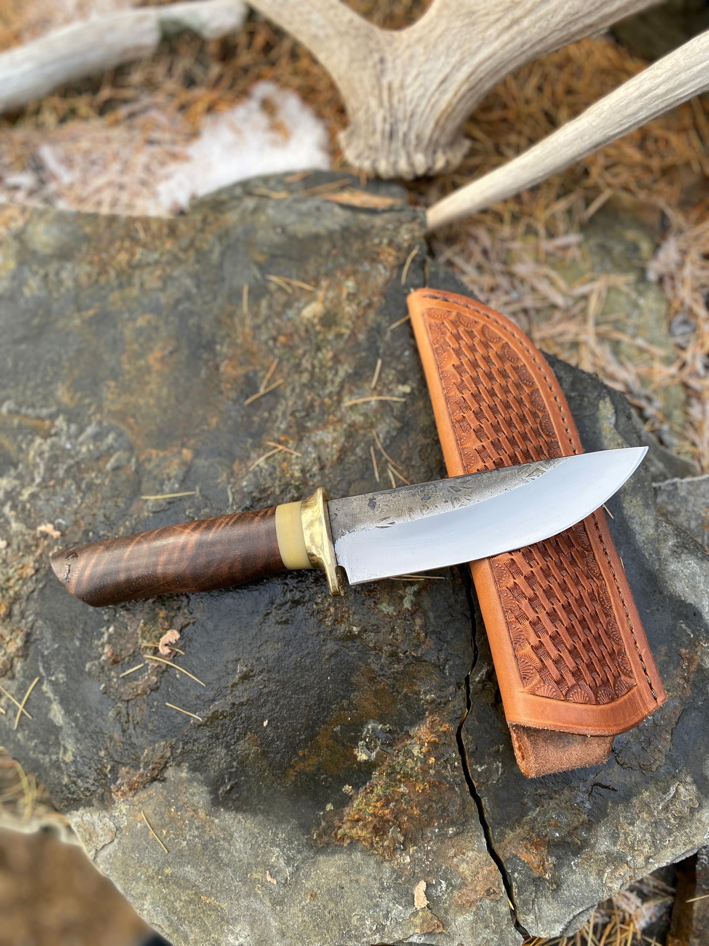 Hand forged field knife