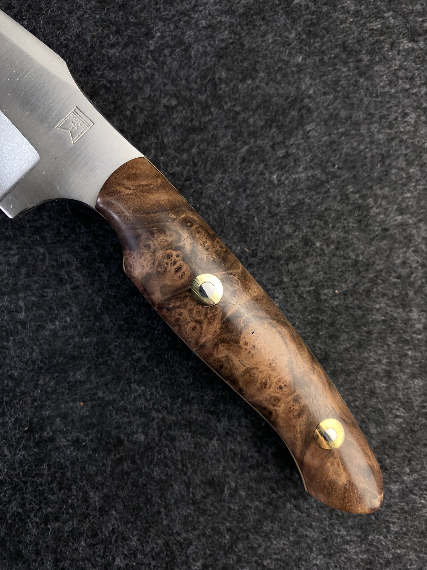 Stainless hunter in turkish walnut burl